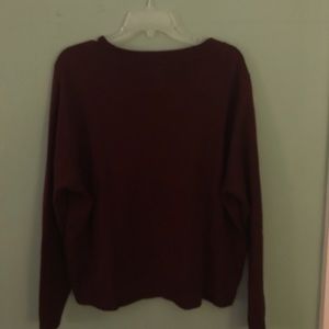 Maroon sweater